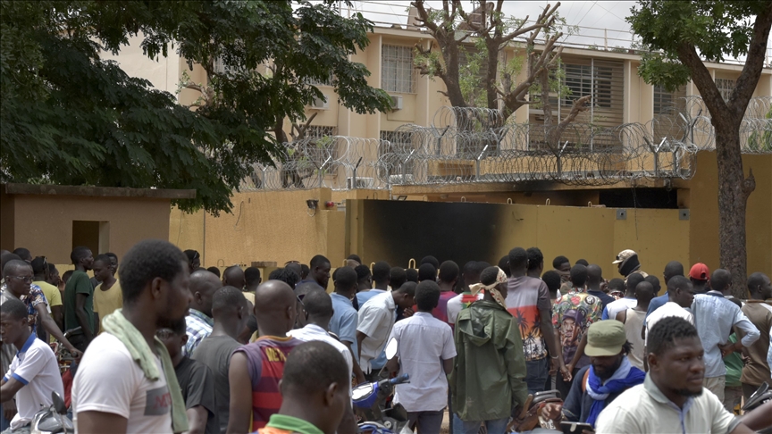 burkina-faso-manifestazioni-ambasciata-francese