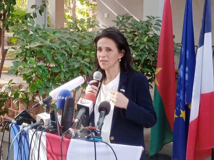 Il Burkina Faso è lontano dal Mali 1 Ministra di Stato francese per lo Sviluppo, francofonia e partenariati internazionali, Chrysoula Zacharopoulou, in visita in Burkina Faso