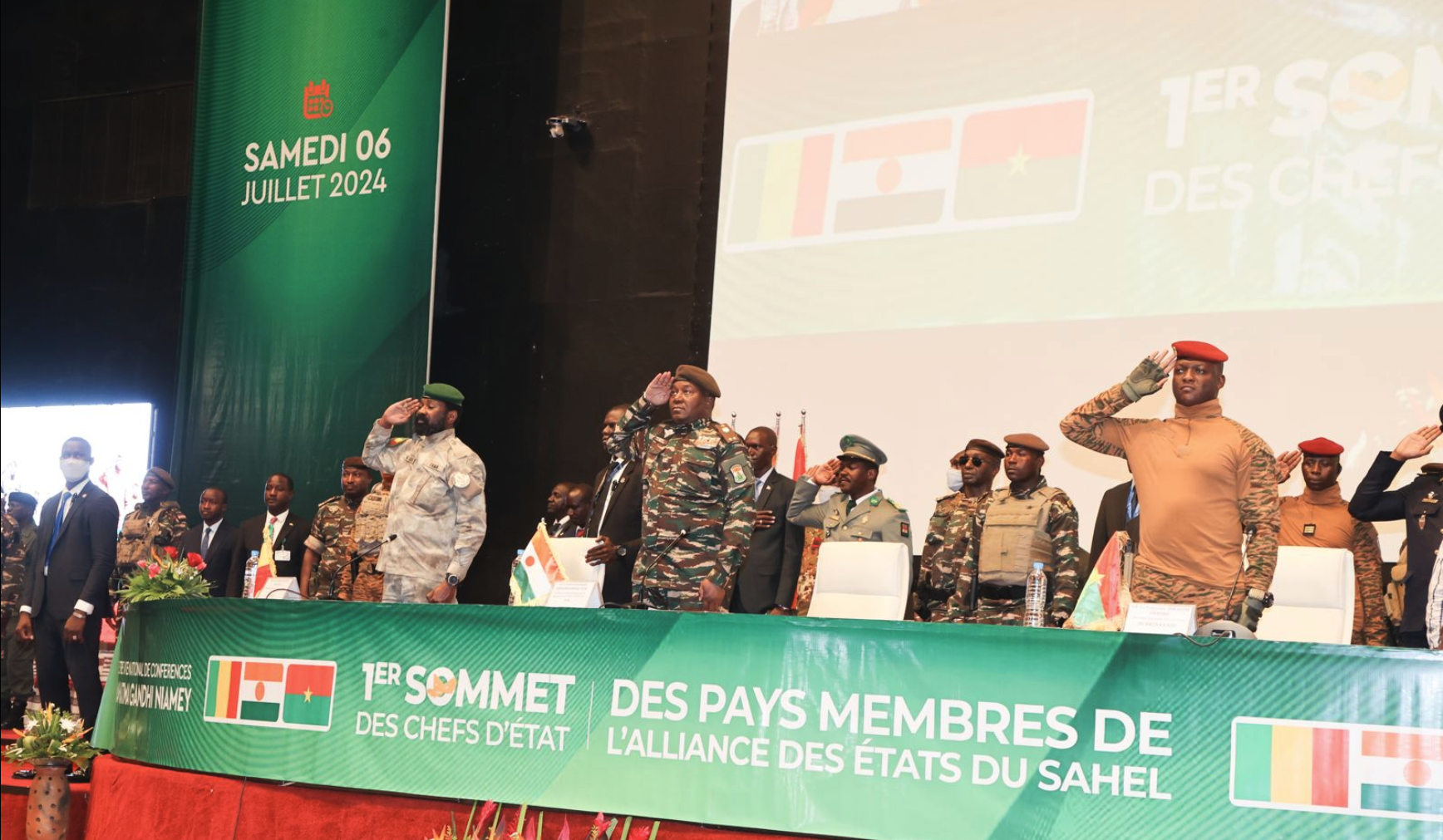 Primo-Summit-dei-capi-di-stato-AES-